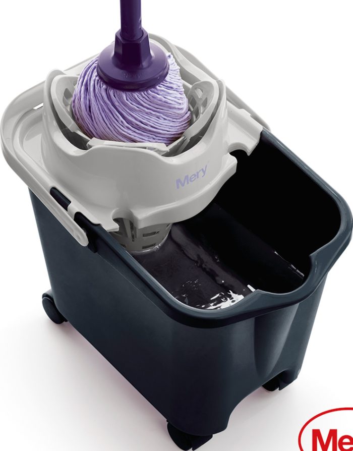 CUBO CON ESCURRIDOR 14 L RUEDAS AUTOMATICO - Imagen 4